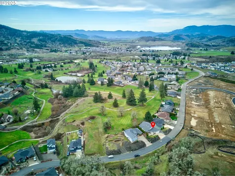 1732 Scardi Boulevard Sutherlin OR 97479
