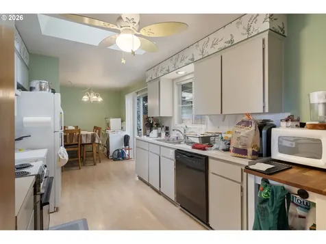 3142 22nd Avenue Forest Grove OR 97116