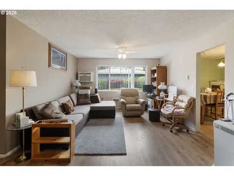 3142 22nd Avenue Forest Grove OR 97116