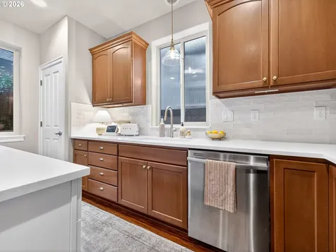 17118 SW Sonnet Way King City OR 97224