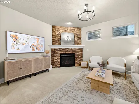 17118 SW Sonnet Way King City OR 97224