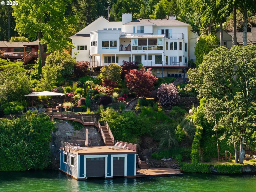 2470 Summit Court Lake Oswego OR 97034