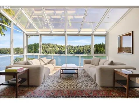 2470 Summit Court Lake Oswego OR 97034