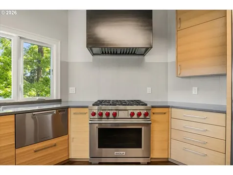 2470 Summit Court Lake Oswego OR 97034
