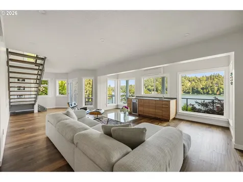 2470 Summit Court Lake Oswego OR 97034