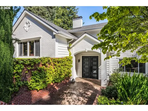 2470 Summit Court Lake Oswego OR 97034