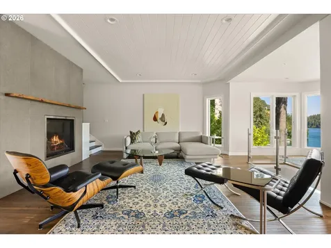 2470 Summit Court Lake Oswego OR 97034