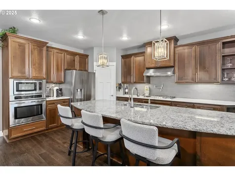 1276 S 15th Way Ridgefield WA 98642
