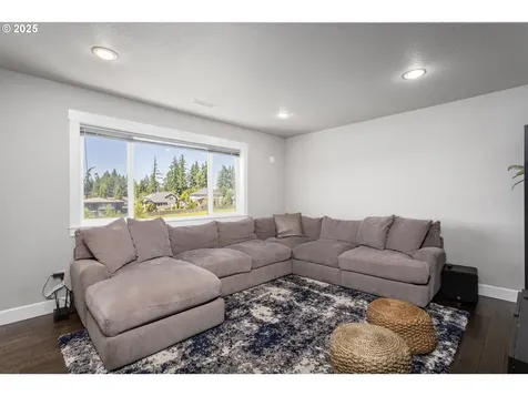 1276 S 15th Way Ridgefield WA 98642