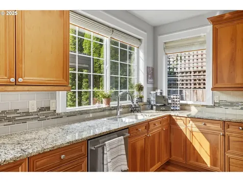 5111 NW 141st Street Vancouver WA 98685