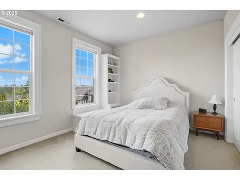 5111 NW 141st Street Vancouver WA 98685
