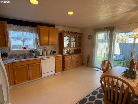 620 SE 11th Street Battle Ground WA 98604
