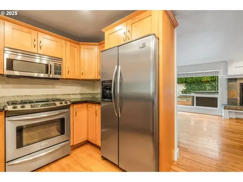 19060 Terry Avenue Lake Oswego OR 97035