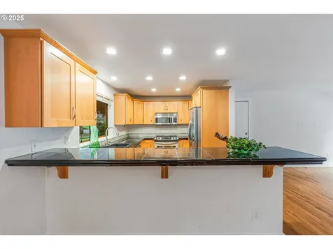 19060 Terry Avenue Lake Oswego OR 97035