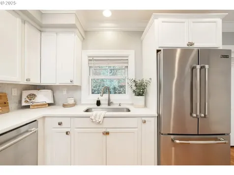 629 NE Randall Avenue Portland OR 97232