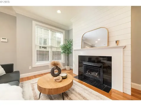 629 NE Randall Avenue Portland OR 97232