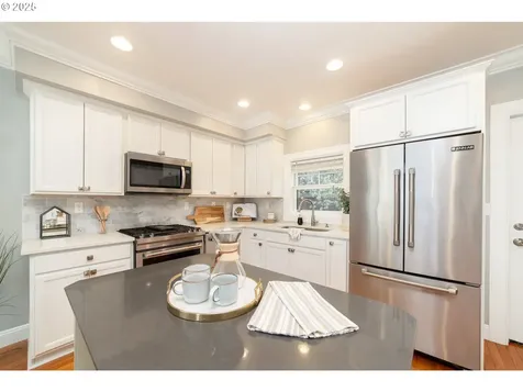 629 NE Randall Avenue Portland OR 97232