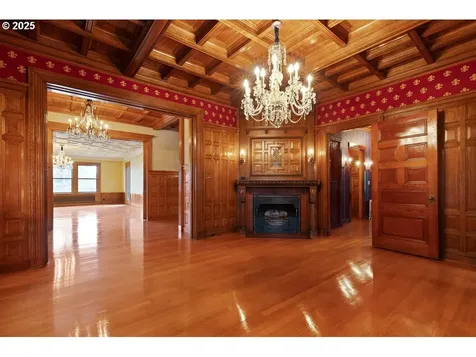 1816 SW Hawthorne Terrace Portland OR 97201