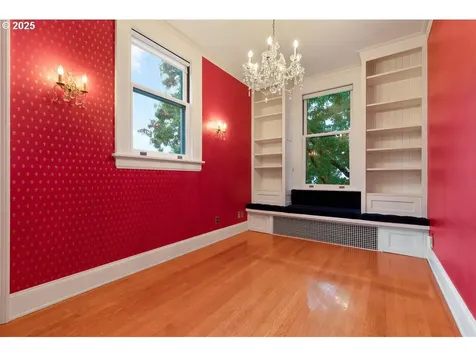 1816 SW Hawthorne Terrace Portland OR 97201