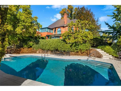 1816 SW Hawthorne Terrace Portland OR 97201