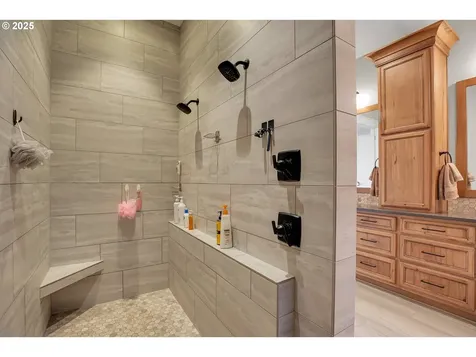 18308 NE 79th Street Vancouver WA 98682