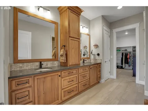 18308 NE 79th Street Vancouver WA 98682