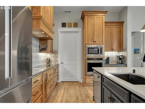 18308 NE 79th Street Vancouver WA 98682