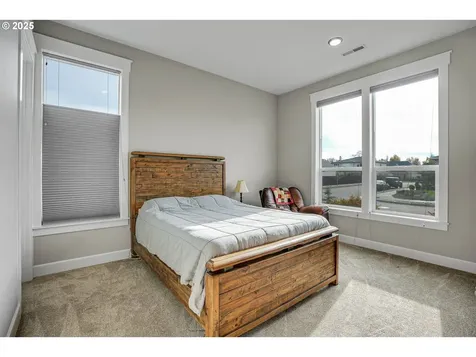 18308 NE 79th Street Vancouver WA 98682