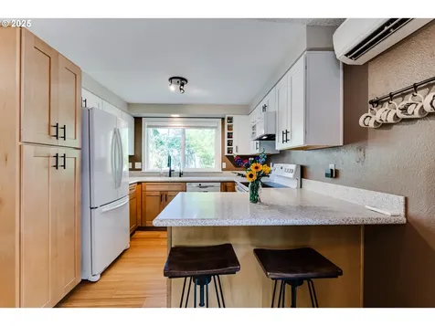 4117 E Amazon Drive Eugene OR 97405