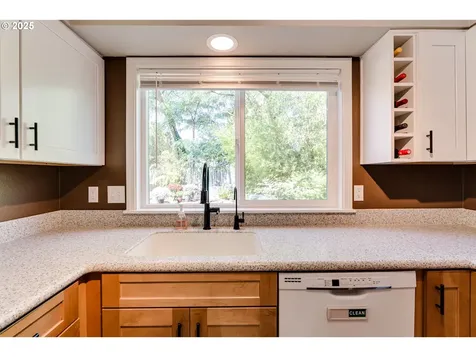 4117 E Amazon Drive Eugene OR 97405