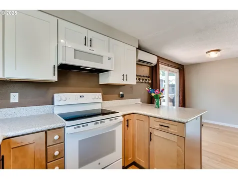 4117 E Amazon Drive Eugene OR 97405