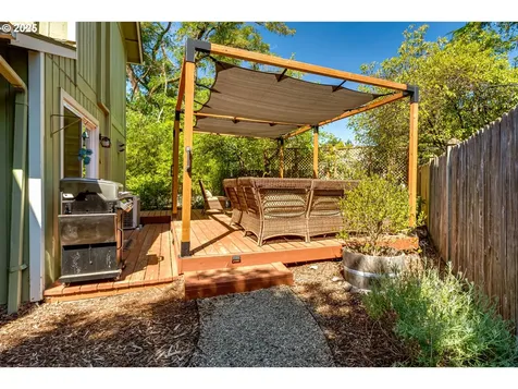 4117 E Amazon Drive Eugene OR 97405