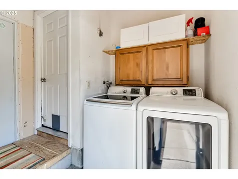 4117 E Amazon Drive Eugene OR 97405