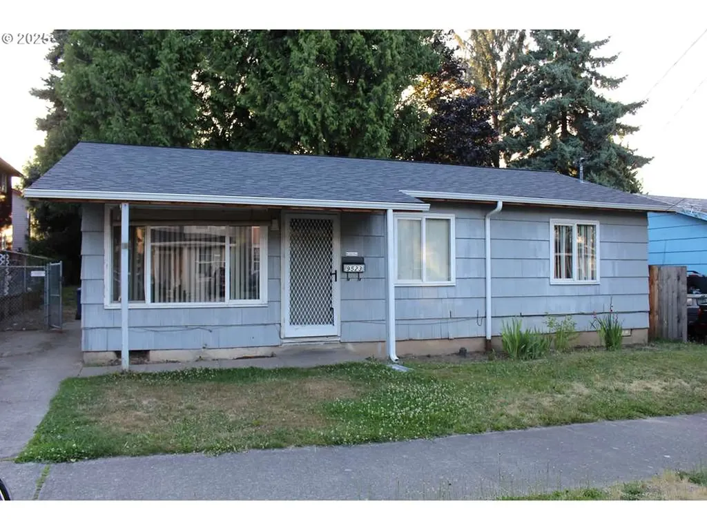 9523 N Allegheny Avenue Portland OR 97203