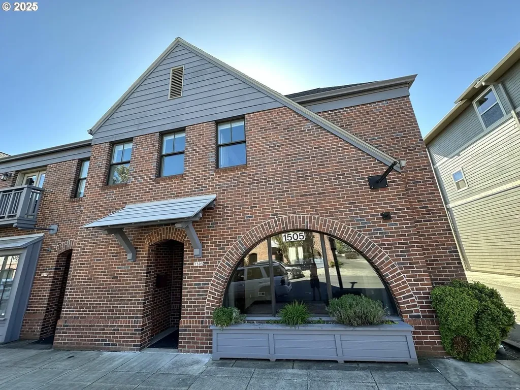 1505 NE Village Street Fairview OR 97024