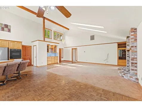 1446 W 14th Place Coquille OR 97423