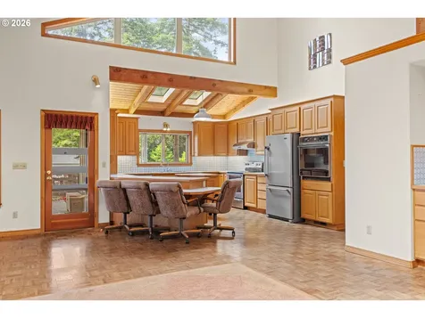 1446 W 14th Place Coquille OR 97423
