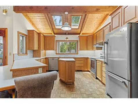 1446 W 14th Place Coquille OR 97423