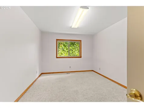 1446 W 14th Place Coquille OR 97423