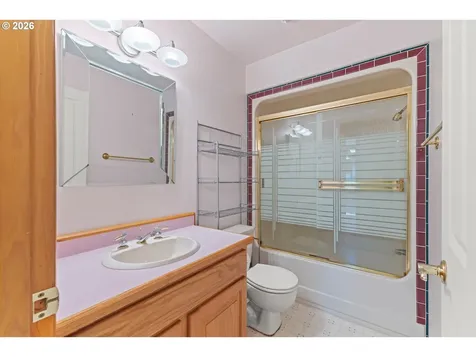 1446 W 14th Place Coquille OR 97423