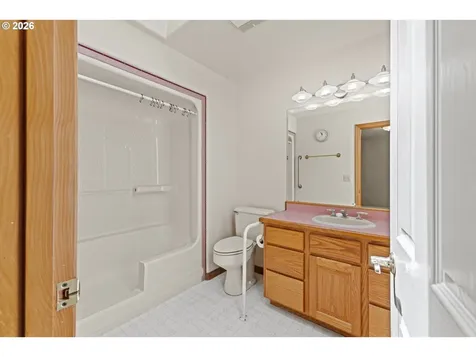 1446 W 14th Place Coquille OR 97423
