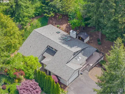 1446 W 14th Place Coquille OR 97423