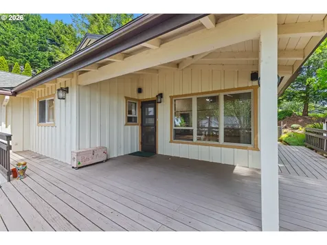 1446 W 14th Place Coquille OR 97423