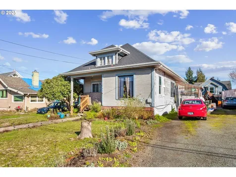 2671 Sheridan Avenue North Bend OR 97459