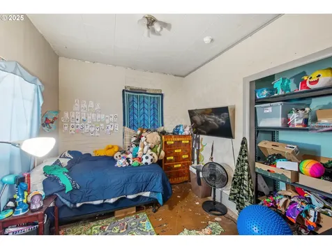 2671 Sheridan Avenue North Bend OR 97459