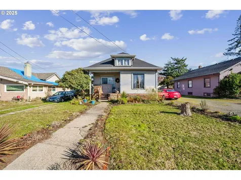 2671 Sheridan Avenue North Bend OR 97459