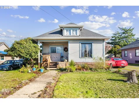 2671 Sheridan Avenue North Bend OR 97459