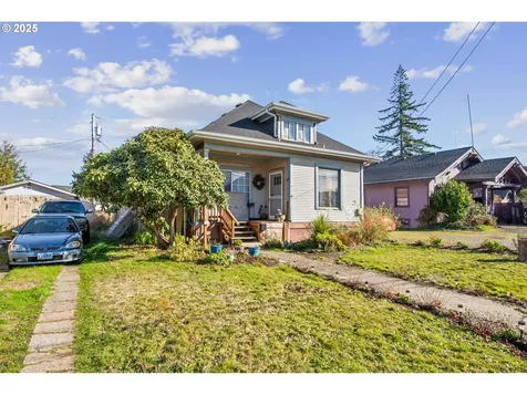 2671 Sheridan Avenue North Bend OR 97459
