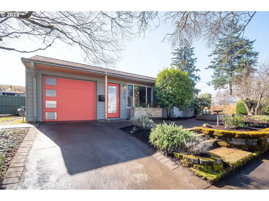 4820 SE Gladstone Street Portland OR 97206