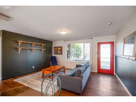4820 SE Gladstone Street Portland OR 97206